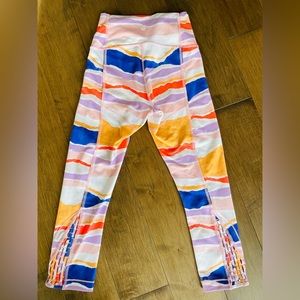 Lululemon limited addition colourful cropped pants size small